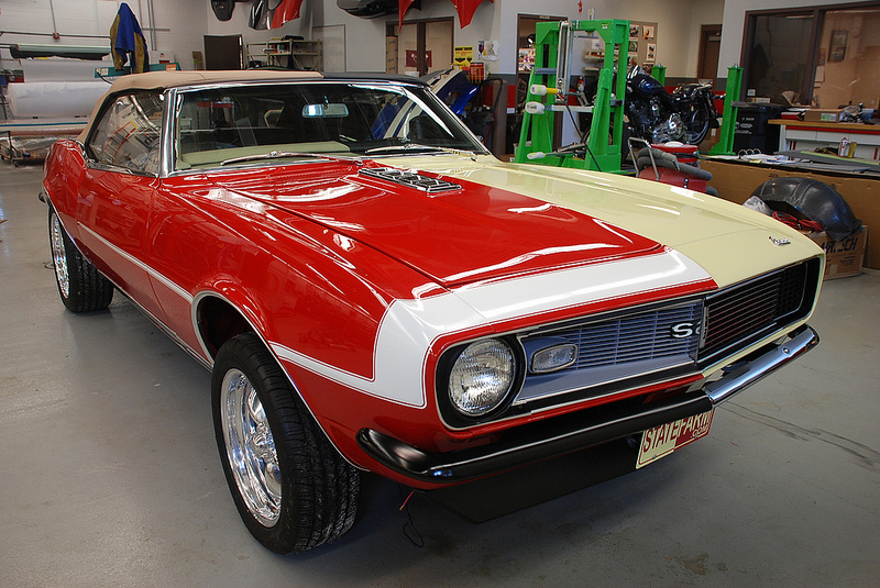 splitcamaro_garage.jpg